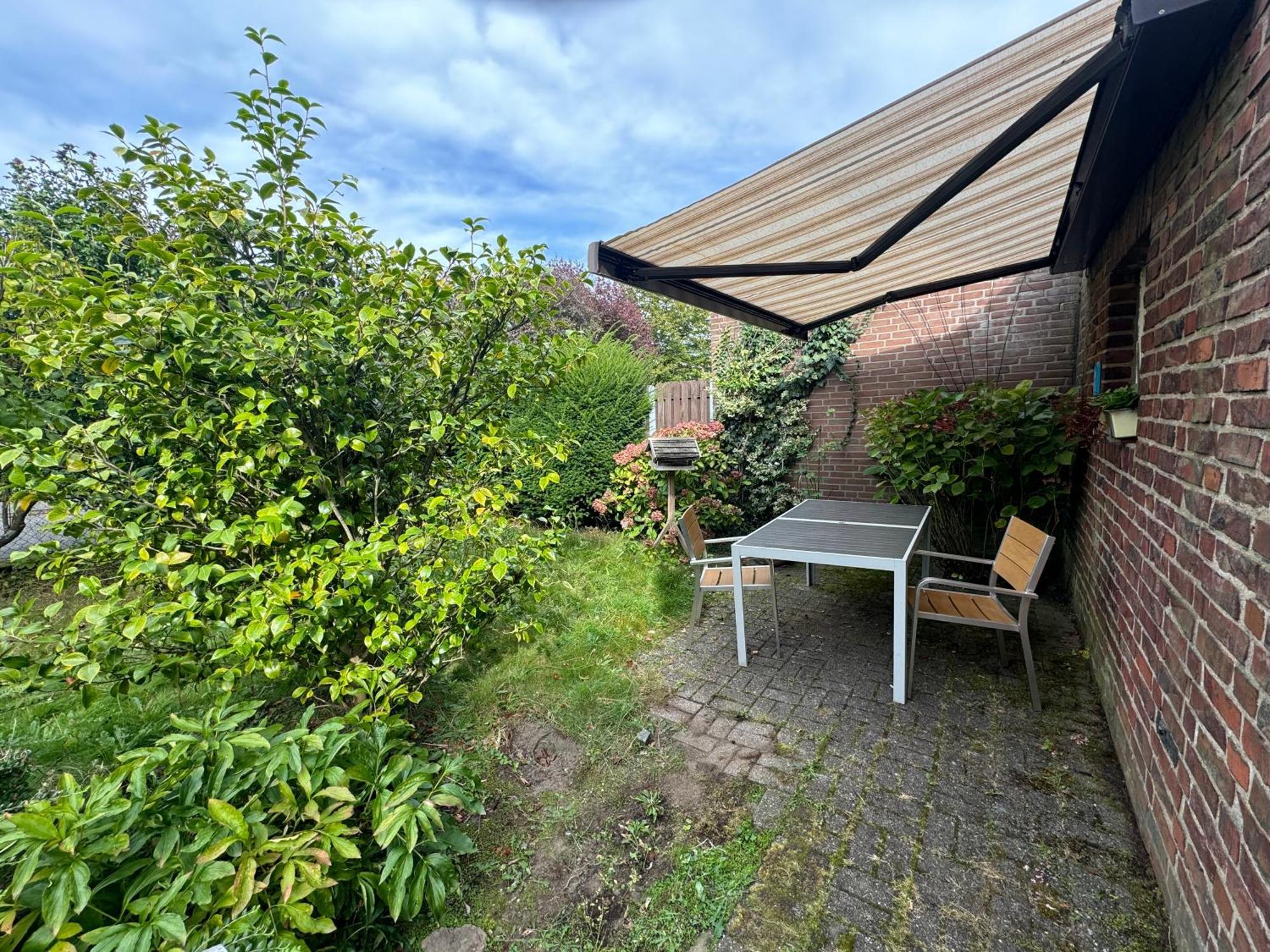 Comfort With Garden Apartment